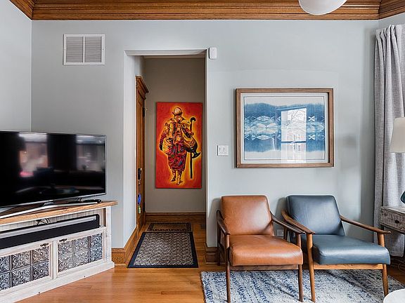 4th image of 5412 N Glenwood Ave #1