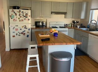 825 Simpson St, Evanston, IL 60201