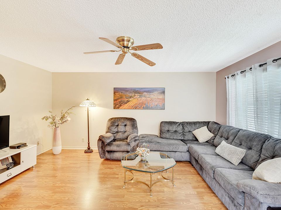 1st image of 376 Piedmont H