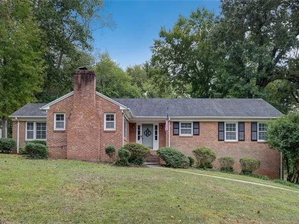532 E Stadium Dr, Eden, NC 27288