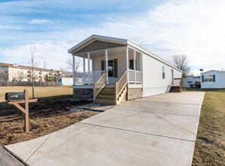 3141 Jeanette Ave, Park City, IL 60085