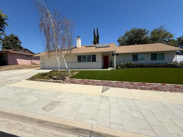 3356 Travis Ave