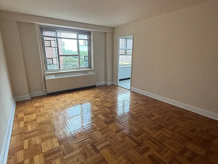 189-04 64th Ave #12A — Photo 3