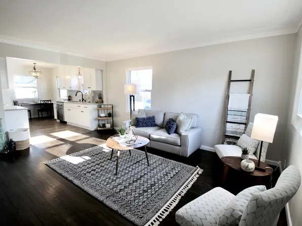 202 North 115th STREET, Wauwatosa, WI 53226