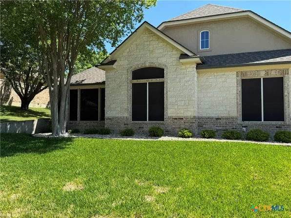 1305 Daisy Ln, Temple, TX 76502