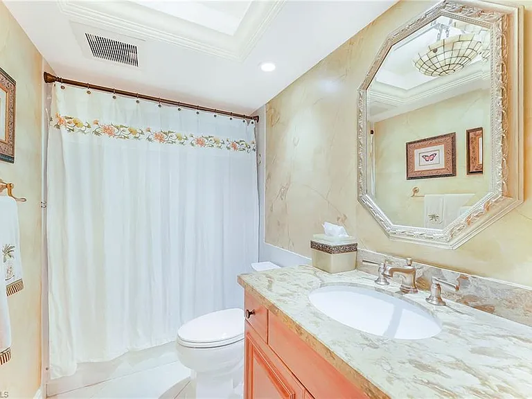 4005 Gulf Shore Blvd N #607 — Photo 14