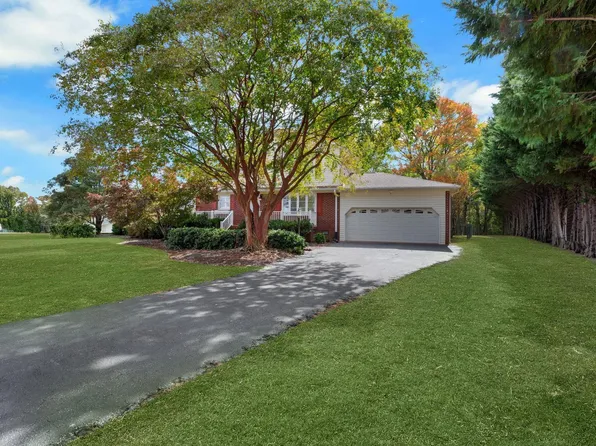 887 Ansel School Rd, Greer, SC 29651