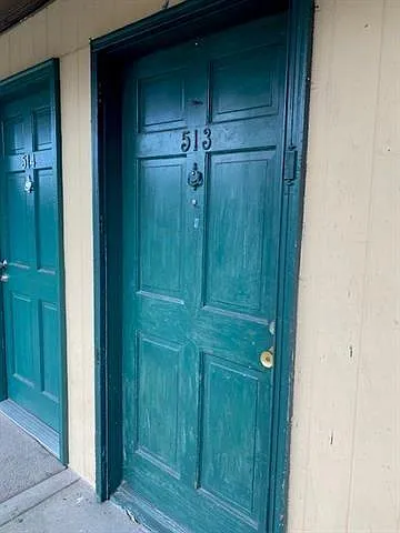 2 bed, 1.5 bath, 1060 sqft, $1,000 — Photo 2