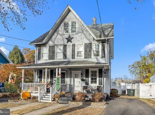 713 Cinnaminson St, Riverton, NJ 08077