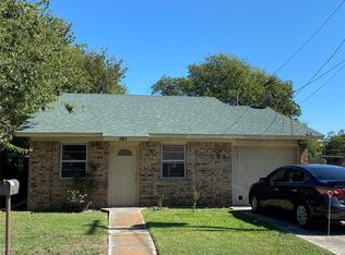 716 Mill St, Gainesville, TX 76240