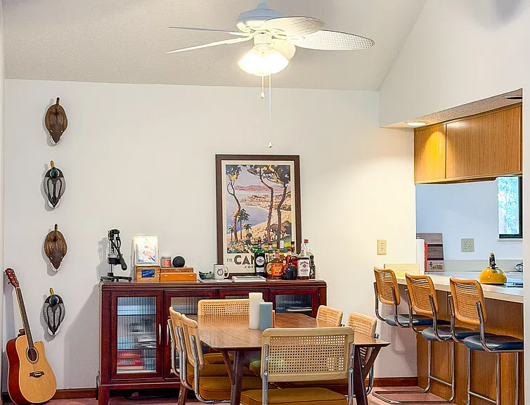 673 Folly Dr SE — Photo 4