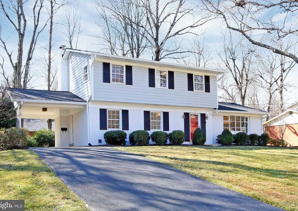 1st image of 3402 Rose Ln