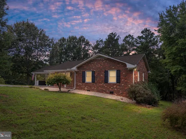 14433 Devils Three Jump Rd, Milford, VA 22514