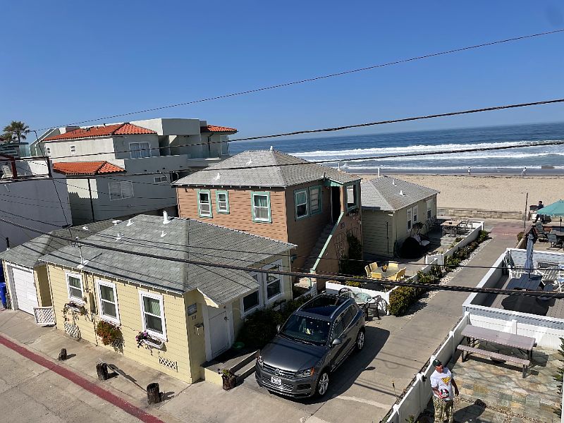 1st image of 711 Seagirt Ct