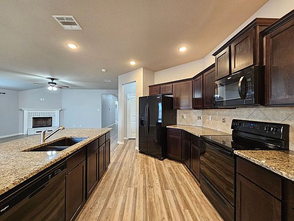 4th image of 6705 Keechi Valley Dr