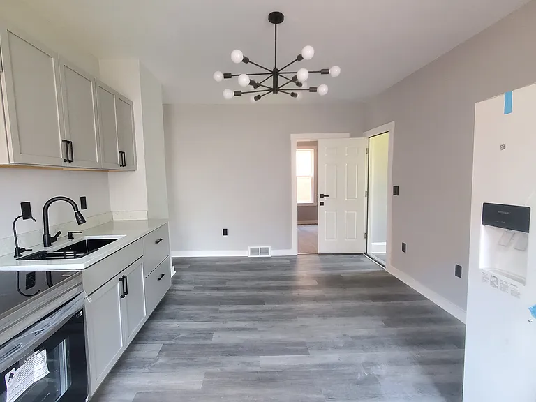 767 Rutger St #2 — Photo 3