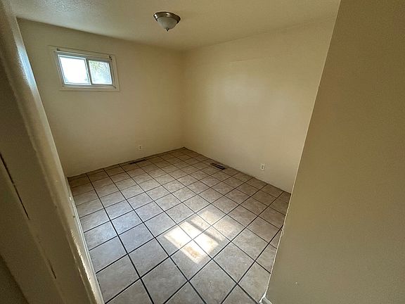 3rd image of 1742-1748 Bristol Ave #1744
