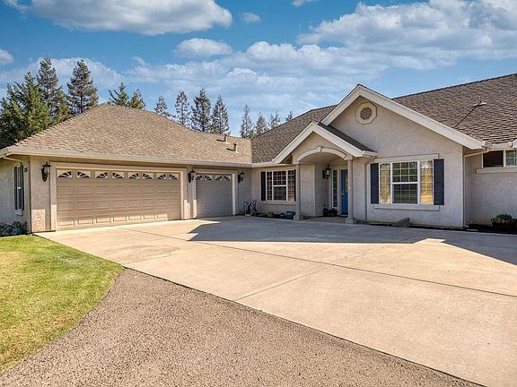 2nd image of 21544 Cherry Glen Ct