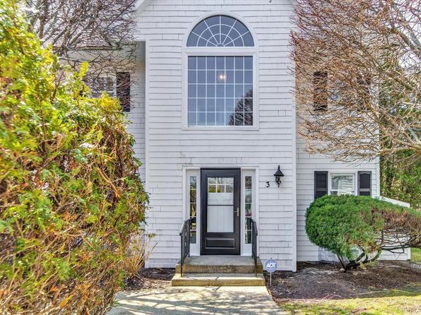 25 Mitchell Rd APT 3