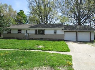 575 Baldwin Ave, Elyria, OH 44035