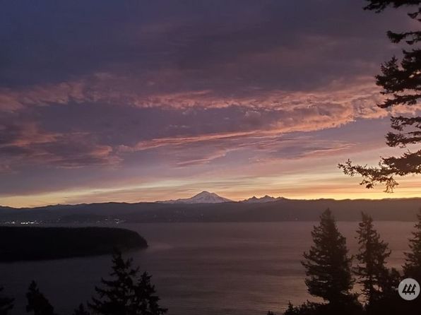 3080 Hales Passage Drive, Lummi Island, WA 98262