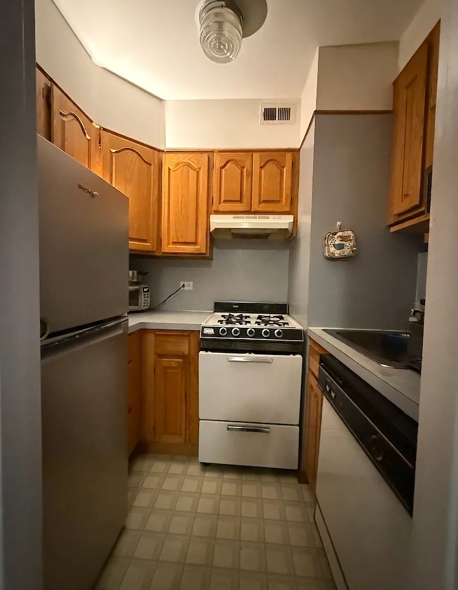 7261 Shore Road — Photo 4