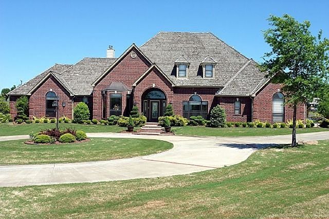 1st image of 8795 S Highland Dr
