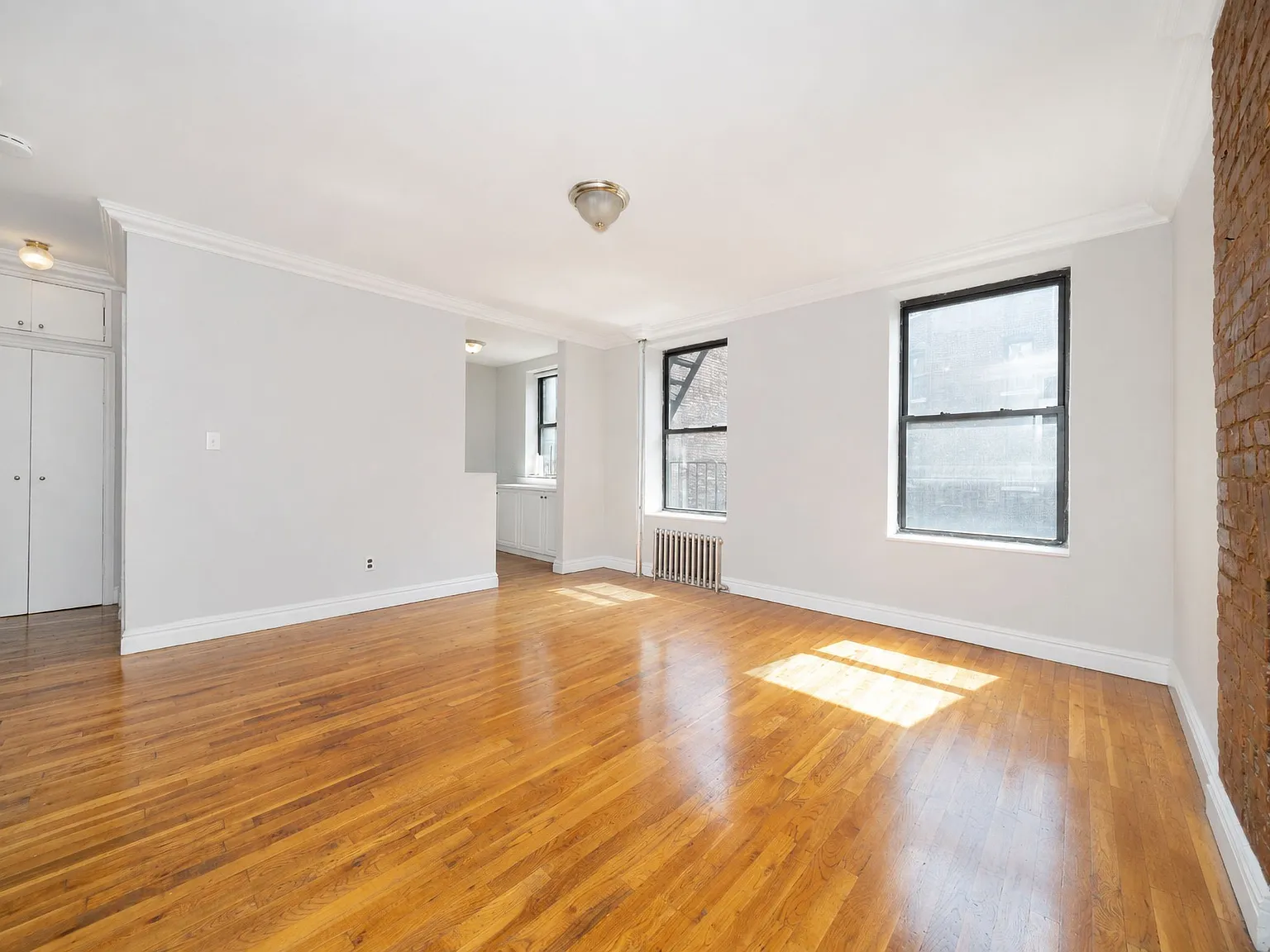 452 9th Avenue — Photo 3