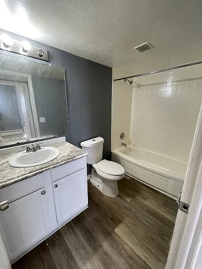 2900-2924 North Verity Parkway - 2900-2 — Photo 4