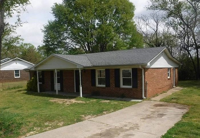 1st image of 203 Osmond Dr