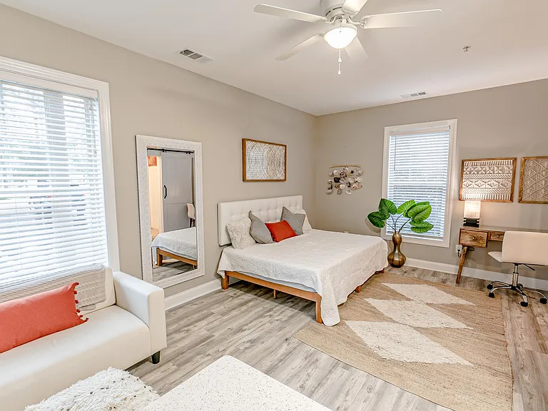 108 Cypress Point Ct #101B — Photo 5