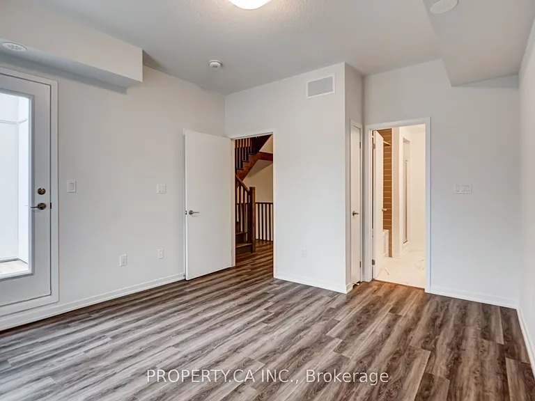 80 Honeycrisp Cres #Townhouse 377 — Photo 25