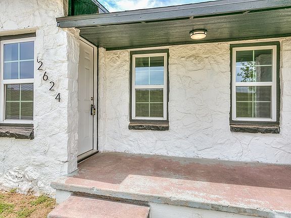 5th image of 2624 Dallas St