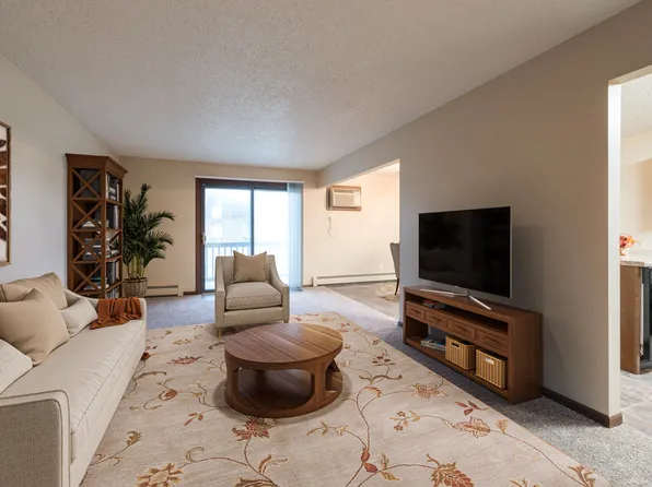 Newgate, 2413 N 8th St #2-007, Bismarck, ND 58503