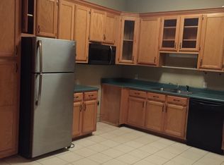 113 1/2 N Main St #A, Tuscumbia, AL 35674