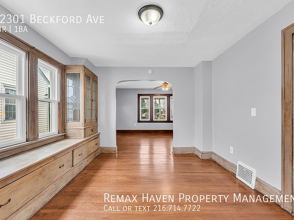 4th image of 22301 Beckford Ave