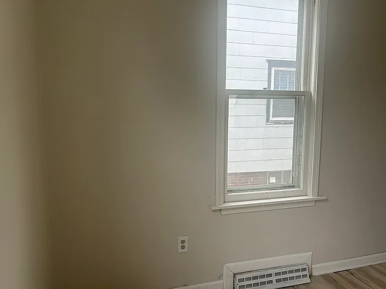 1630 Kearney Ave — Photo 12