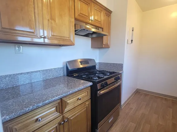 606 SAVOY, 11628 Gurley Ave APT 22, Downey, CA 90241