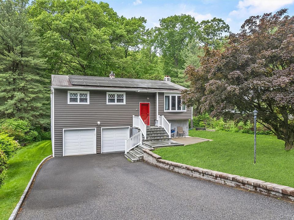 1st image of 209 Laurel Drive