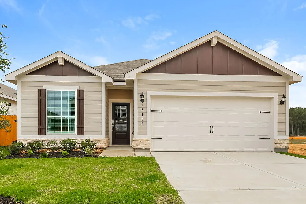 3 bed, 2.0 bath, 1552 sqft, $1,650 — Photo 1