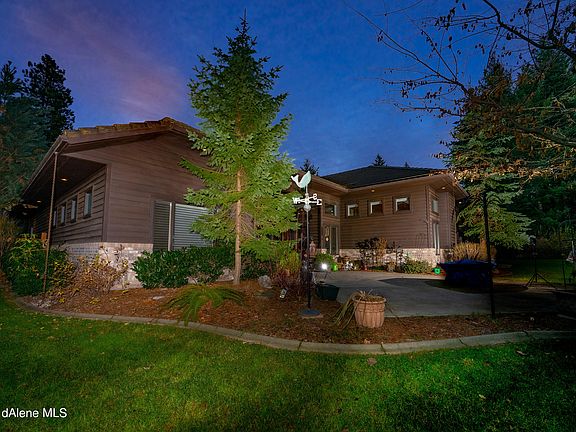 5th image of 1652 E Woodstone Dr