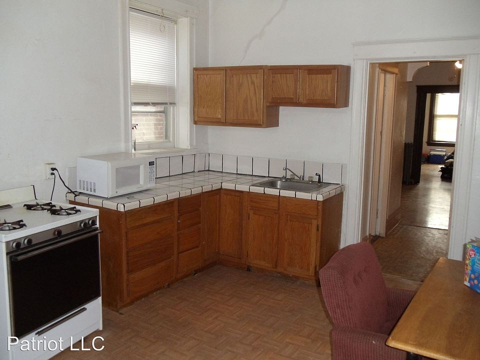 2nd image of 3459 Dunnica Ave