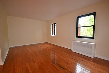 Rented by Silverstein Collection LLC 