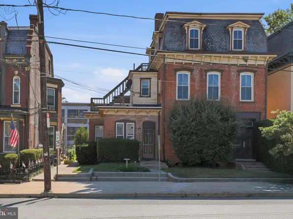 140 N 3rd St, Columbia, PA 17512