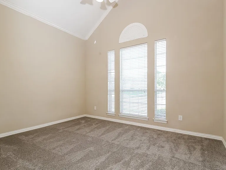2725 Running Duke Dr — Photo 14