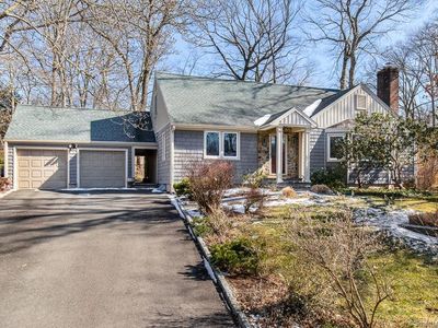 275 Knollwood Dr, New Haven, CT, 06515