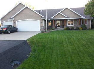 313 Wyldeberry Ln, Oshkosh, WI 54904