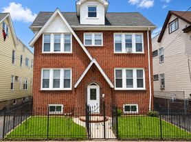 320-322 Kerrigan Blvd, Newark, NJ