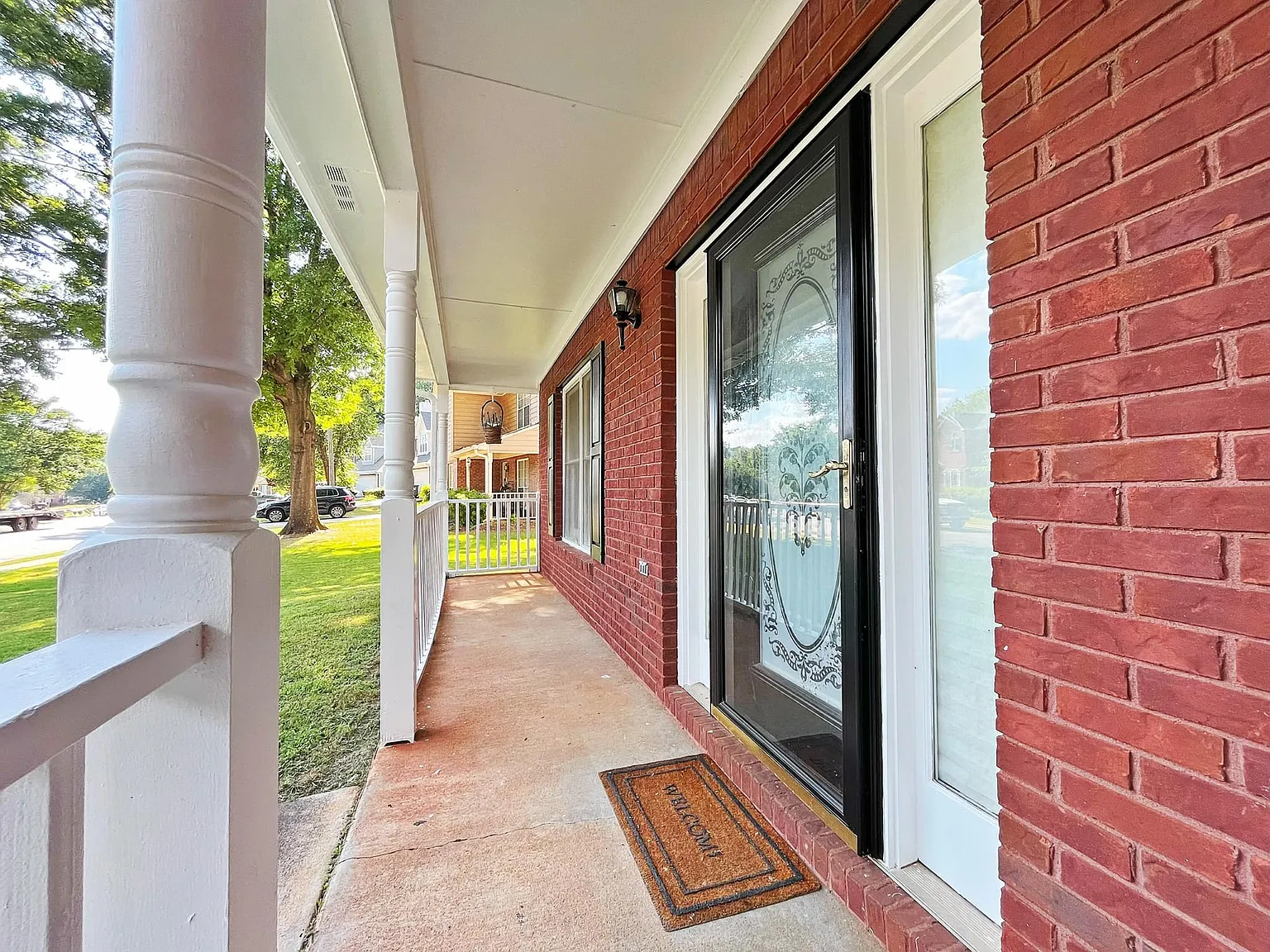 4 bed, 2202 sqft, $2,300 — Photo 4