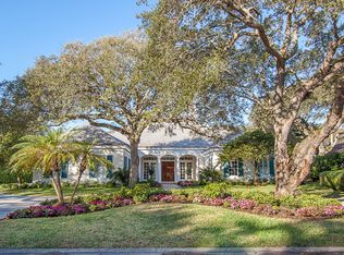 581 Sea Oak Dr, Indian River Shores, FL 32963